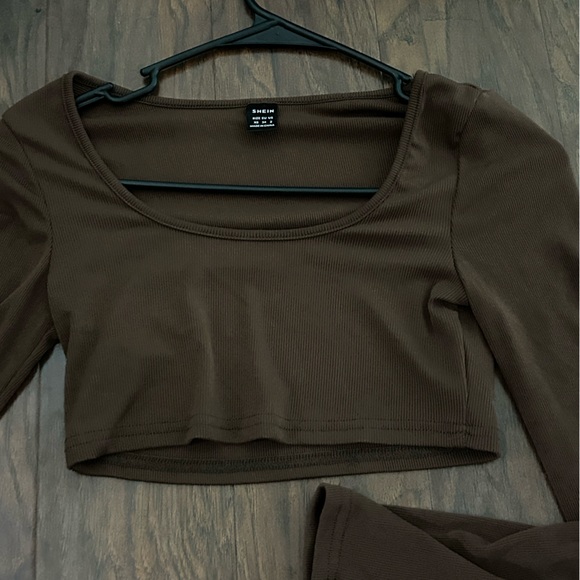 SHEIN Chocolate Ribbed Top - Picture 1 of 3